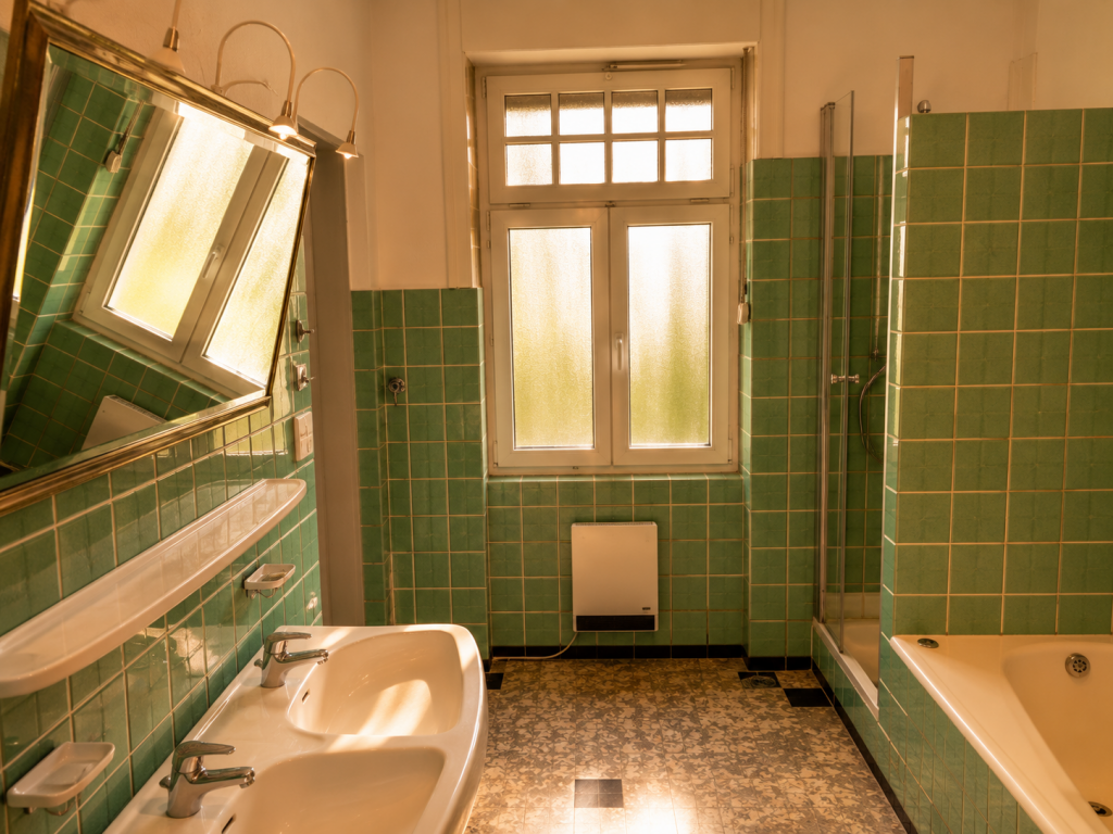 Historische Altbauvilla in Wiesbaden-Biebrich mit stilvoller Gründerzeitarchitektur, Verkauf durch GSK Immobilien