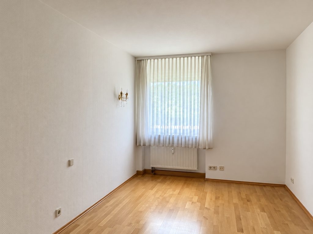 Verkauf einer Eigentumswohnung Wiesbaden-Sonnenberg, Schlafzimmer