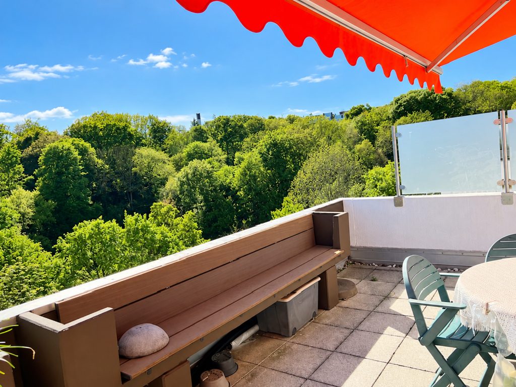 Verkauf einer Eigentumswohnung Wiesbaden-Sonnenberg, Balkon