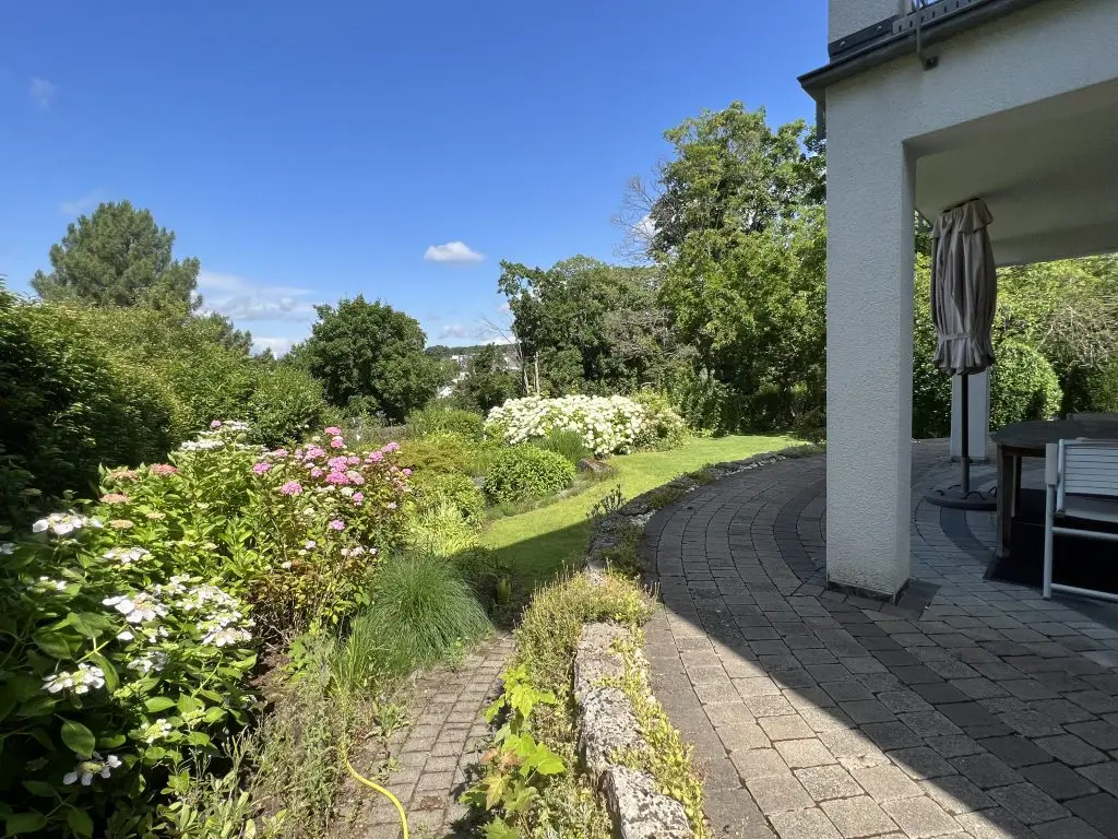 Kauf Freistehendes Einfamilienhaus in Wiesbaden-Sonnenberg, Verkauf durch GSK Immobilien AG