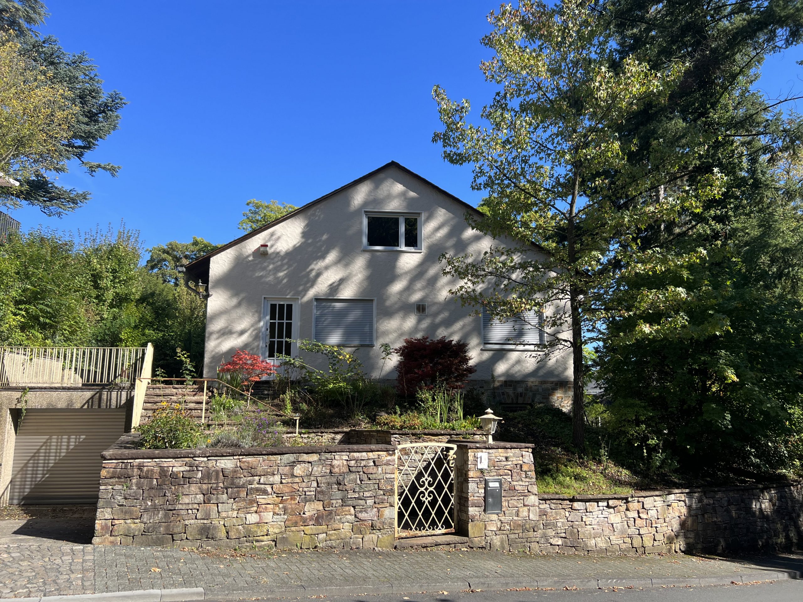 Die Lage macht den Unterschied! Einfamilienhaus im Wiesbadener Komponistenviertel